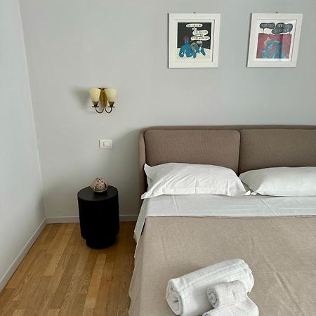 4 Balconi House- Appartamento Moderno A 莱切 外观 照片