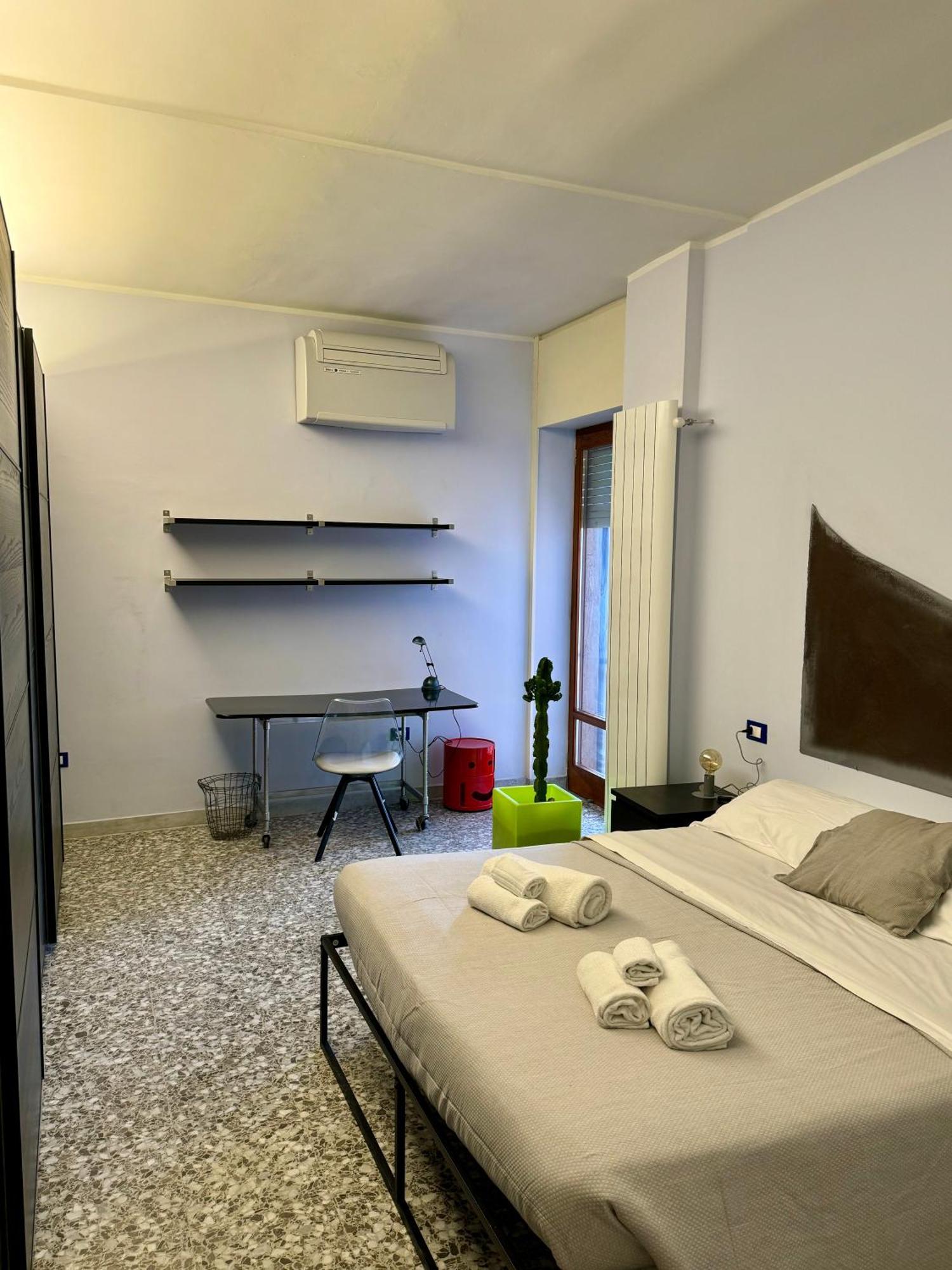 4 Balconi House- Appartamento Moderno A 莱切 外观 照片