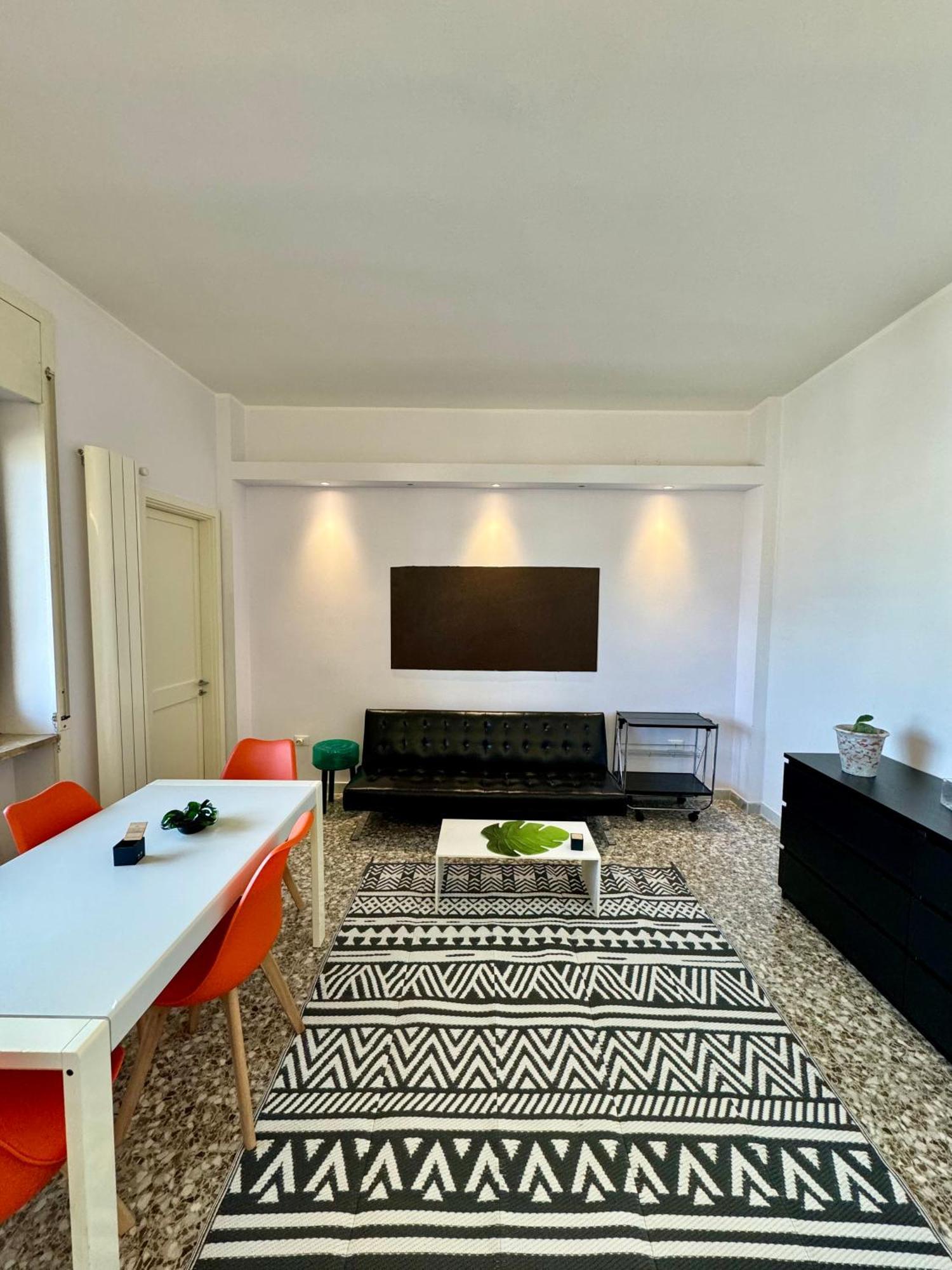 4 Balconi House- Appartamento Moderno A 莱切 外观 照片
