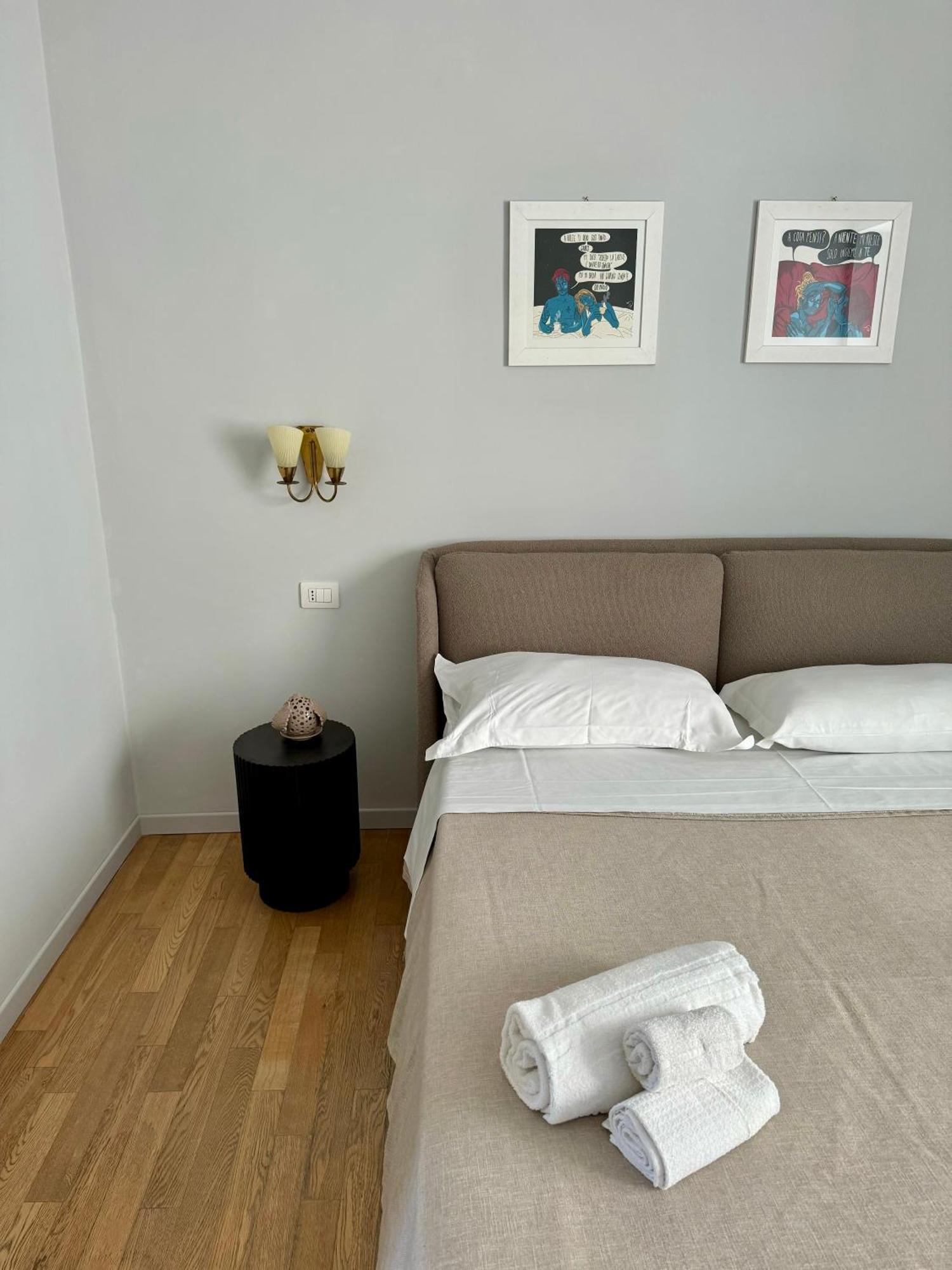 4 Balconi House- Appartamento Moderno A 莱切 外观 照片