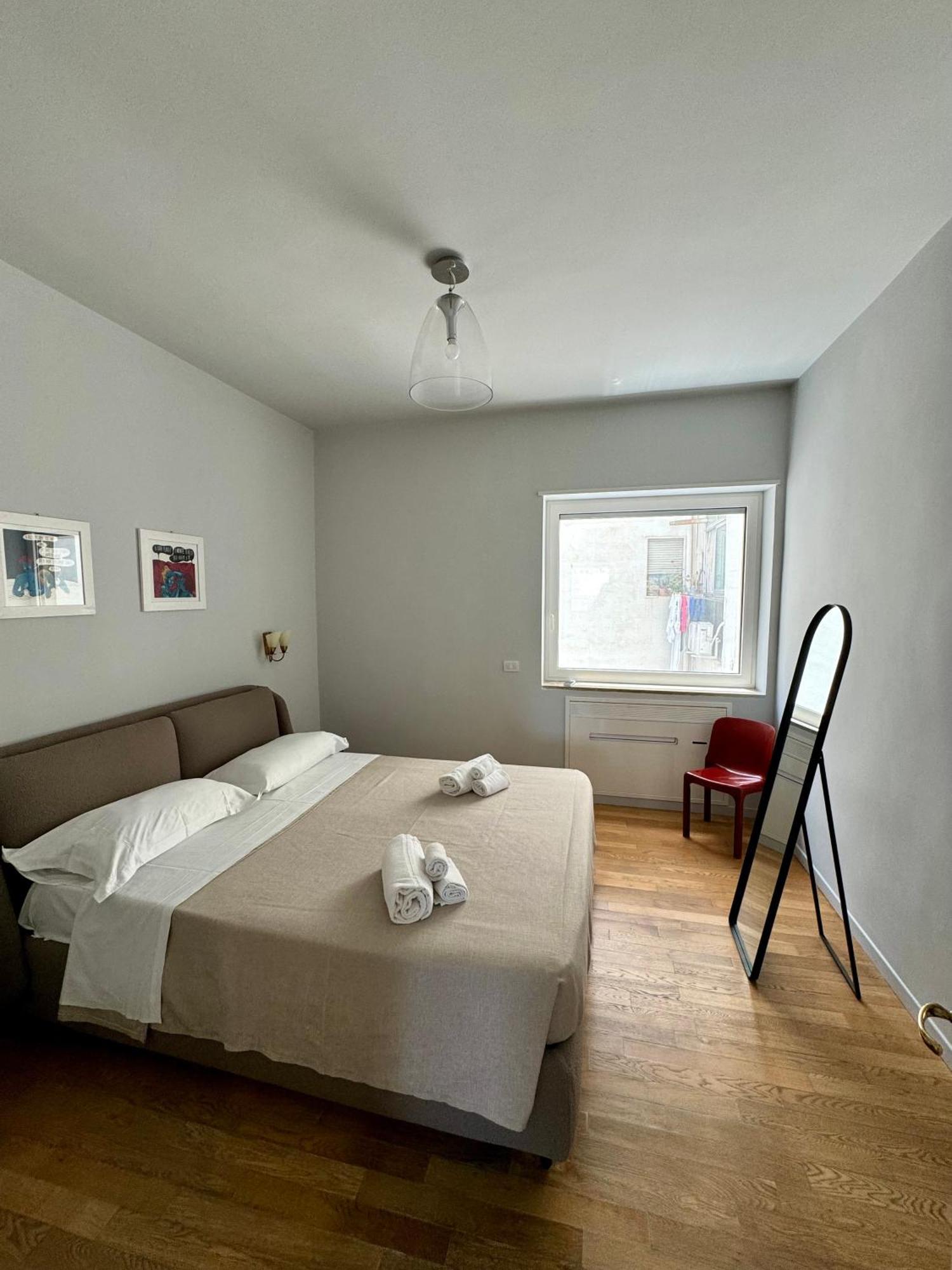 4 Balconi House- Appartamento Moderno A 莱切 外观 照片